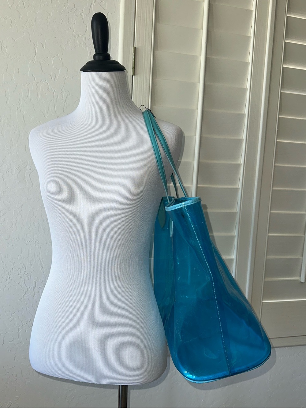SORIAL CLEAR BLUE SPLASH TOTE SHOULDER BAG: YOUR SUMMER BEACH & POOL COMPANION - Picture 7 of 10